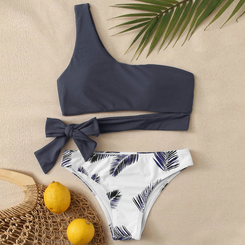 Bikini Split Elegance uGlam – Costume da bagno donna con dettaglio split elegante, disponibile in più colori