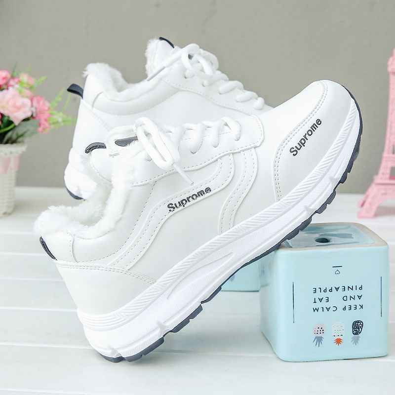 Sneakers donna bianche casual in PU