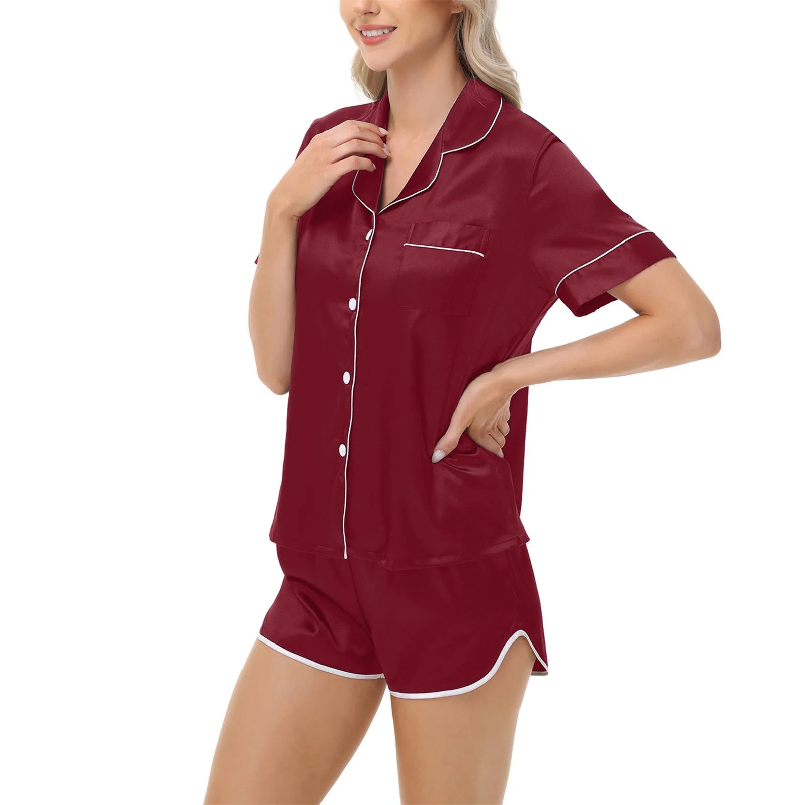 Set Pigiama in Raso Donna – Top Abbottonato e Shorts Loungewear