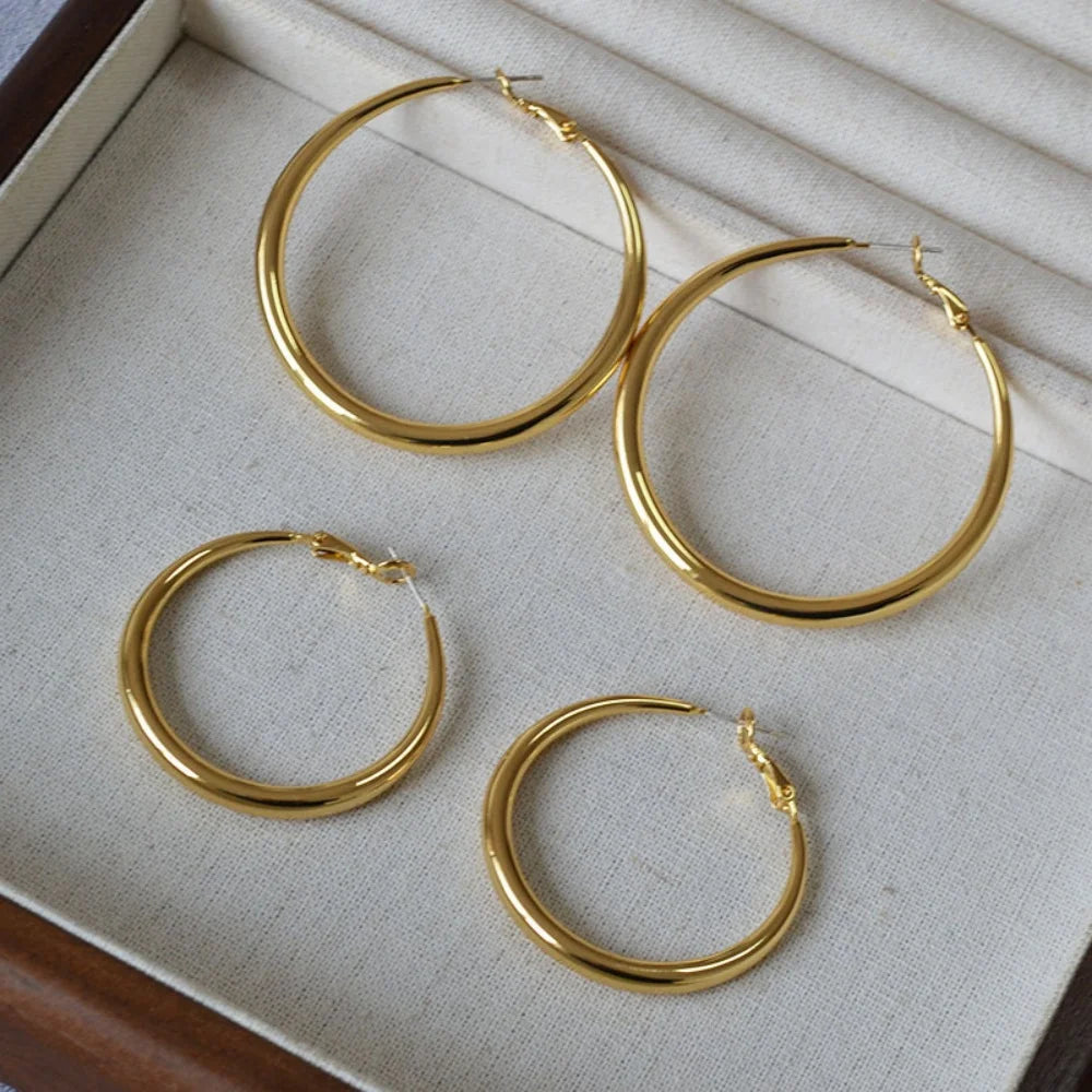 Hong Kong Style Oversize Gold Hoop Earrings for Women Minimalist Round Loop Earrings Elegant Daily Commute Fashion Jewelry