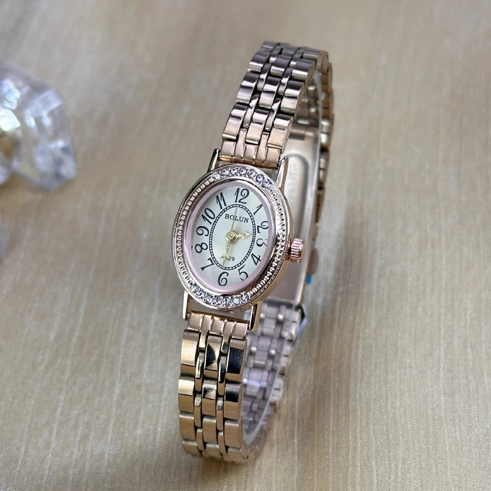 Orologio da Donna Ovale con Diamanti – Cassa in Acciaio, Quadrante Romano, Quarzo