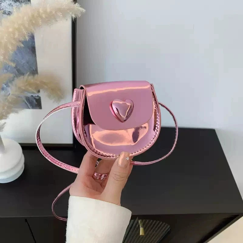 Kids Crossbody Bag 2026 New Heart Mirror Surface Small Shoulder Bag Girls Cute Mini Sling Purse for Daily