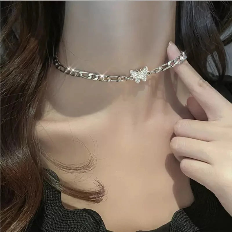 Collana Donna Doppio Strato con Pendente Farfalla Brillante – Catena Clavicola 7 Finiture