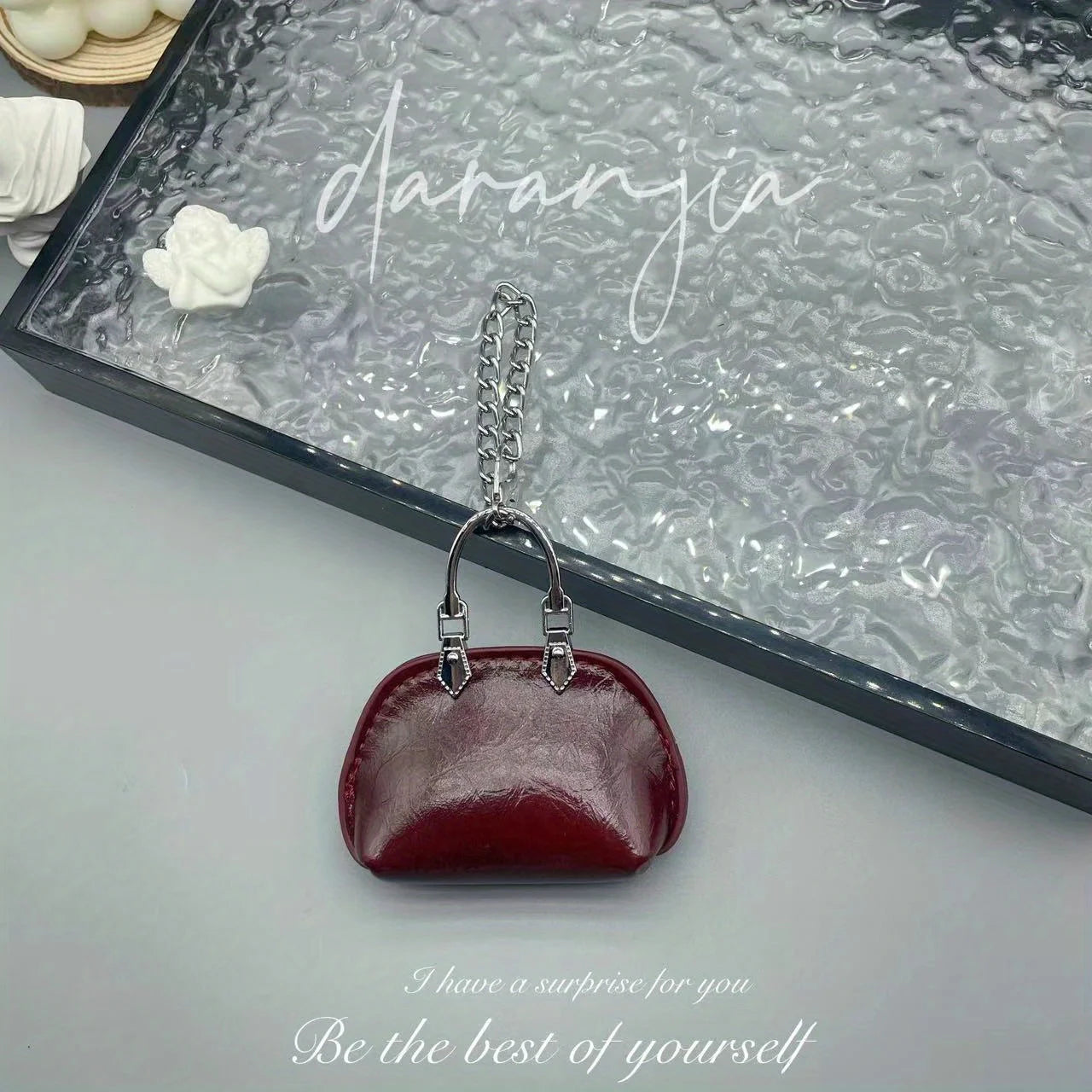Mini Borsa a Conchiglia con Catena e Ciondolo – Accessorio Tracolla Donna 10 Colori