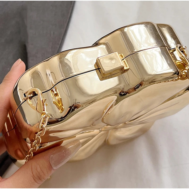 Fashionable Colorful Women's Shoulder Bag Metallic Clutch Bag Flower Shape Mini Women Evening Party Cute Shiny Purse Gold Silver
