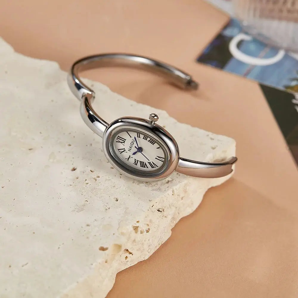 Orologio Donna Bracciale Ovale con Numeri Romani — Quarzo Impermeabile | Gorben