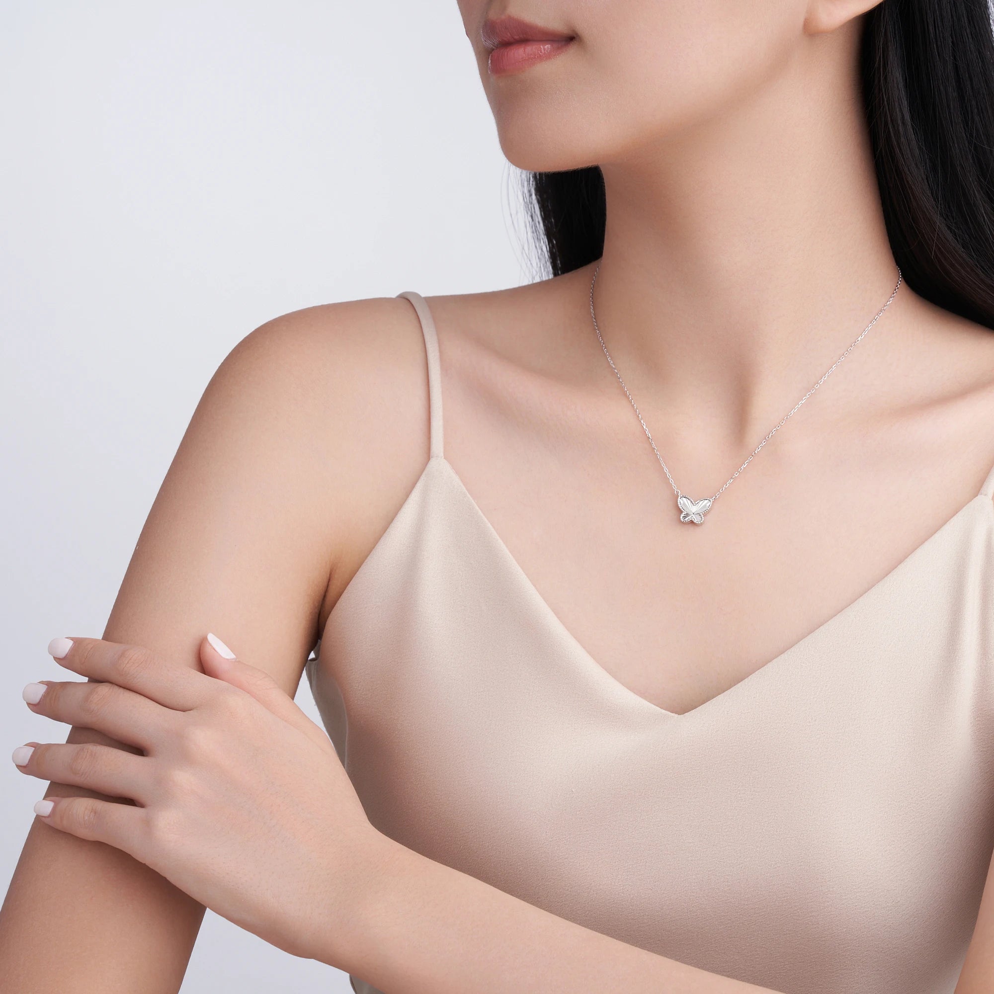 S925 Silver Butterfly Pendant Necklace Exquisite Carved Brilliant Fine Jewelry Light Luxury Elegant Daily Party Gift for Women
