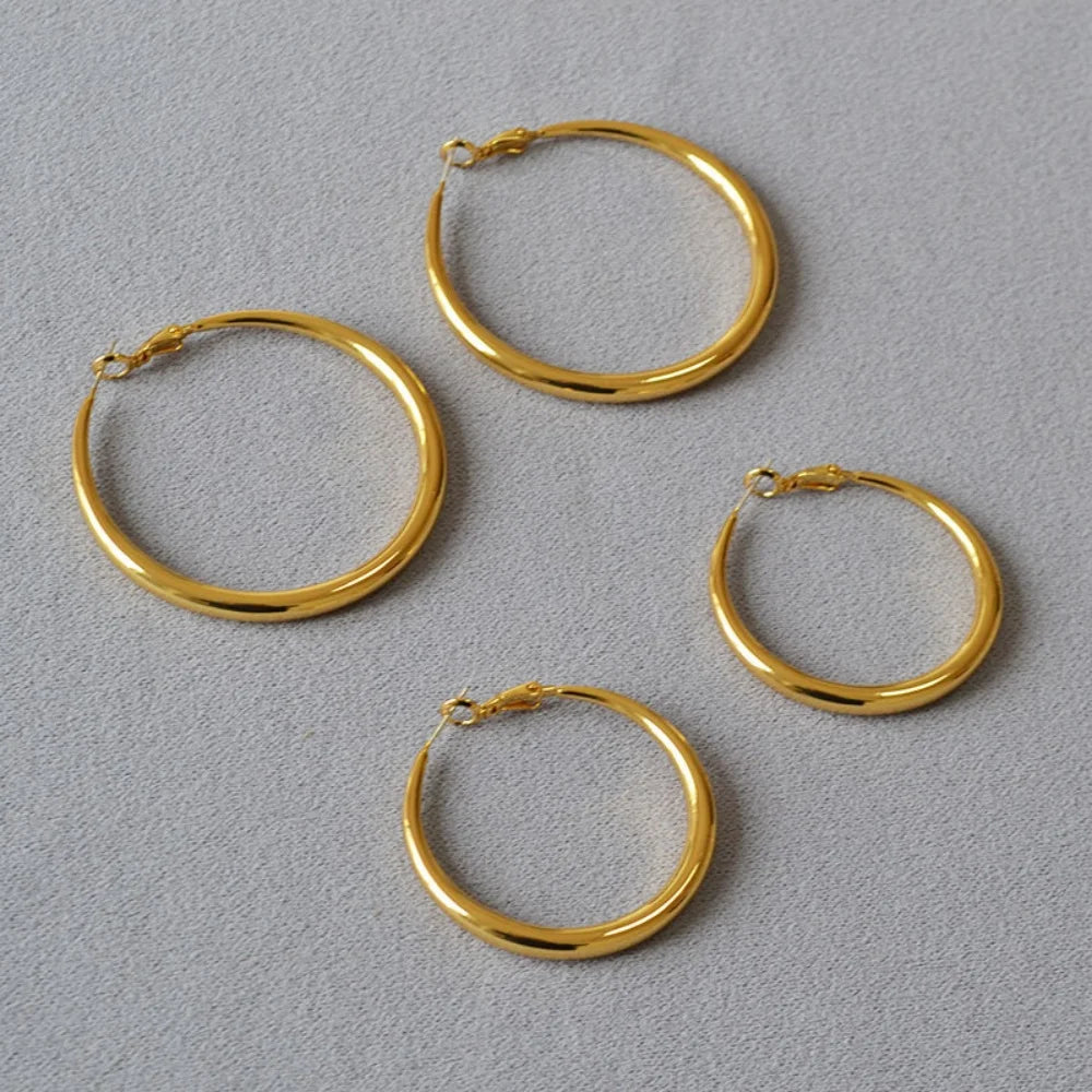 Hong Kong Style Oversize Gold Hoop Earrings for Women Minimalist Round Loop Earrings Elegant Daily Commute Fashion Jewelry