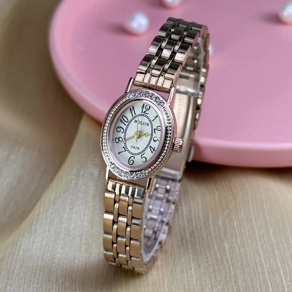 Orologio da Donna Ovale con Diamanti – Cassa in Acciaio, Quadrante Romano, Quarzo