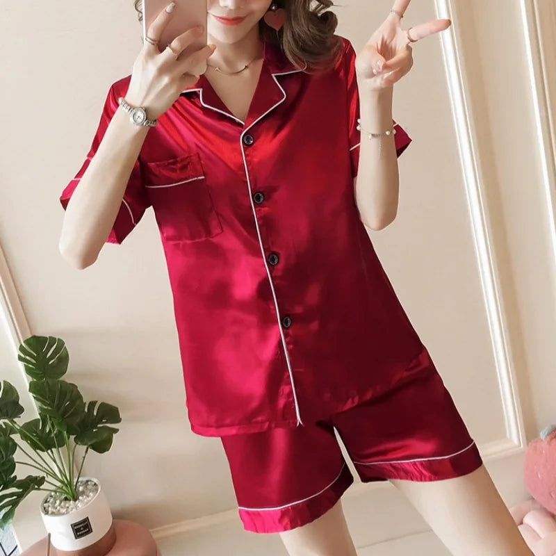 Pigiama Donna Due Pezzi Raso Seta | Top Bottoni + Shorts | 10 Colori M-5XL | uGlam