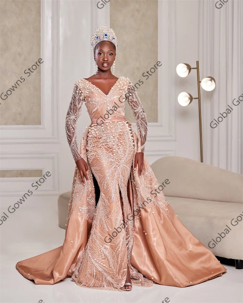Abito da Sera in Pizzo con Coda Staccabile | uGlam