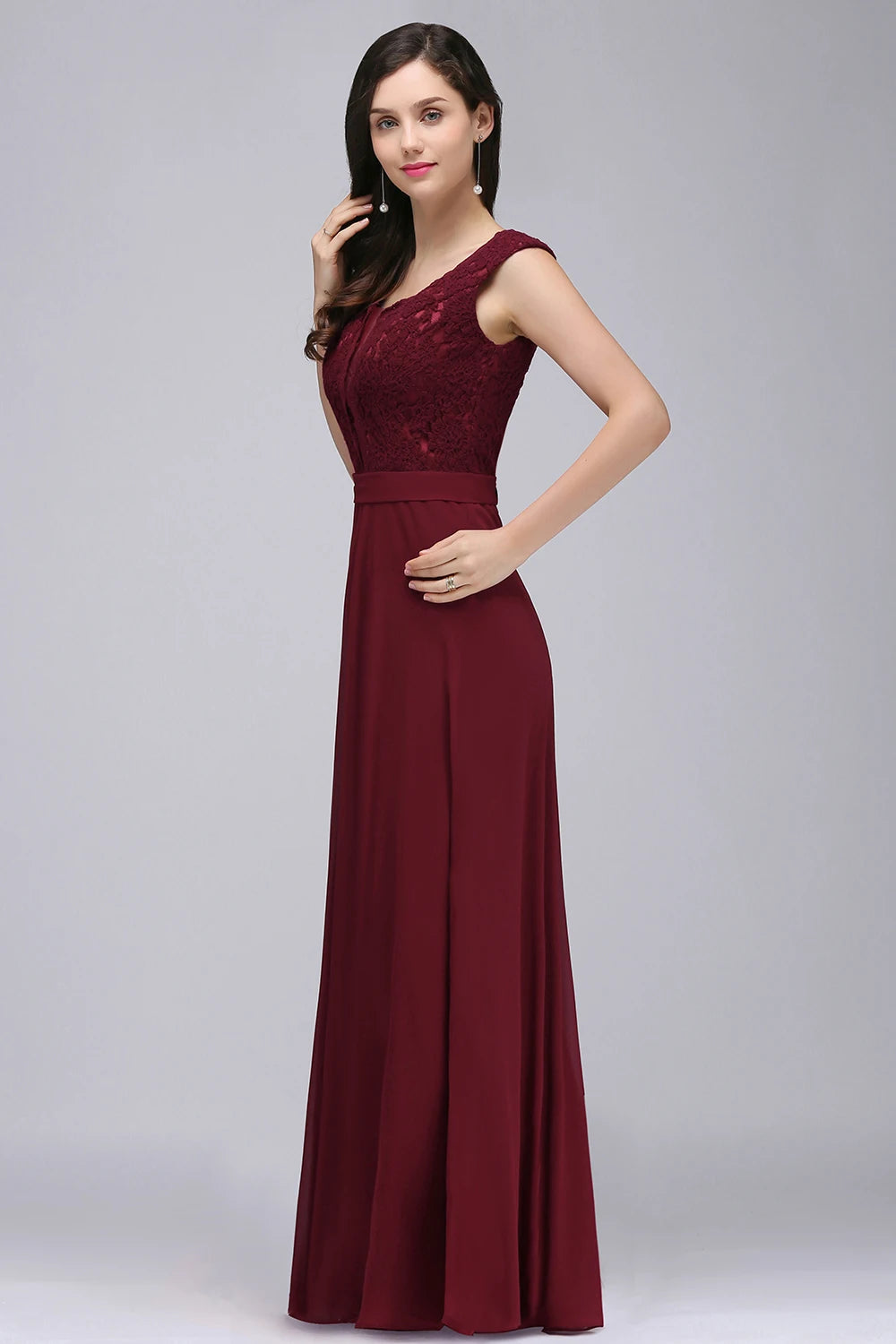 Abito da Sera Lungo Linea A in Pizzo e Chiffon – Collo Tondo, Senza Maniche, Formale